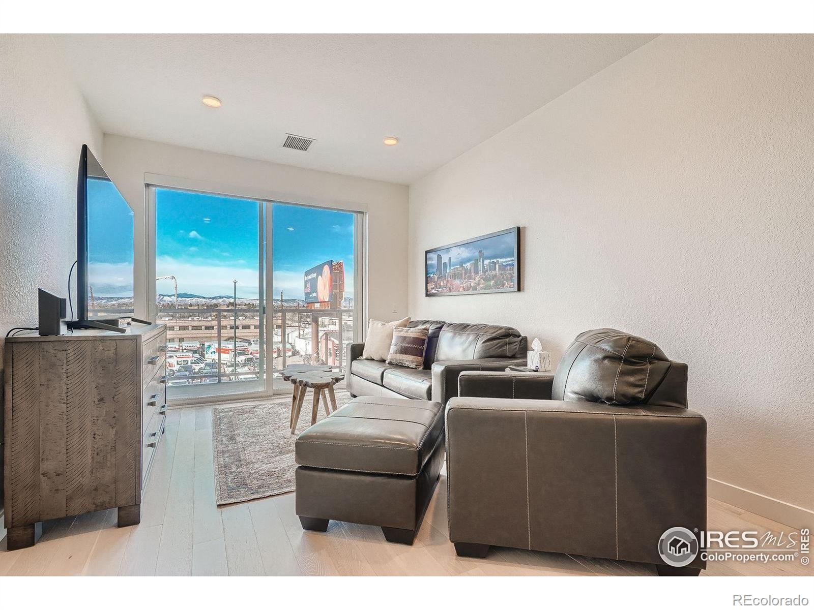 MLS Image #4 for 1616 s broadway ,denver, Colorado