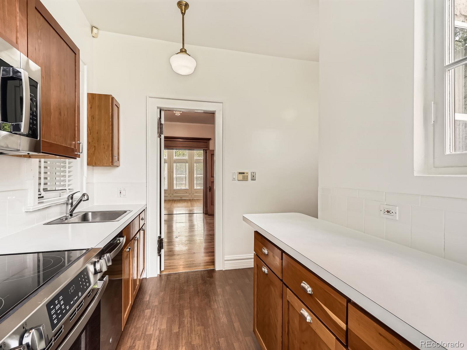 MLS Image #11 for 1453  vine street,denver, Colorado