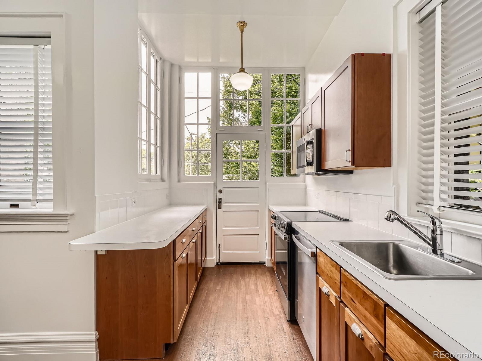MLS Image #13 for 1453  vine street,denver, Colorado
