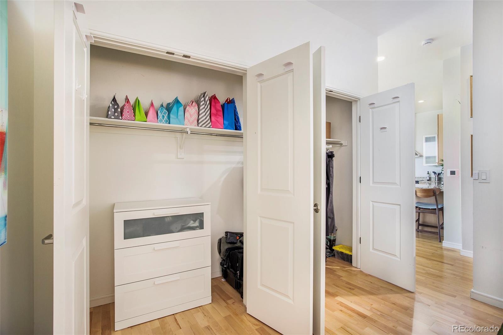 MLS Image #14 for 2958  syracuse street,denver, Colorado
