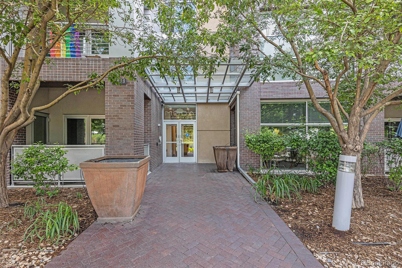MLS Image #3 for 2958  syracuse street,denver, Colorado