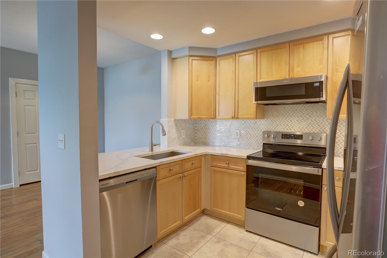 MLS Image #7 for 2809  syracuse court,denver, Colorado