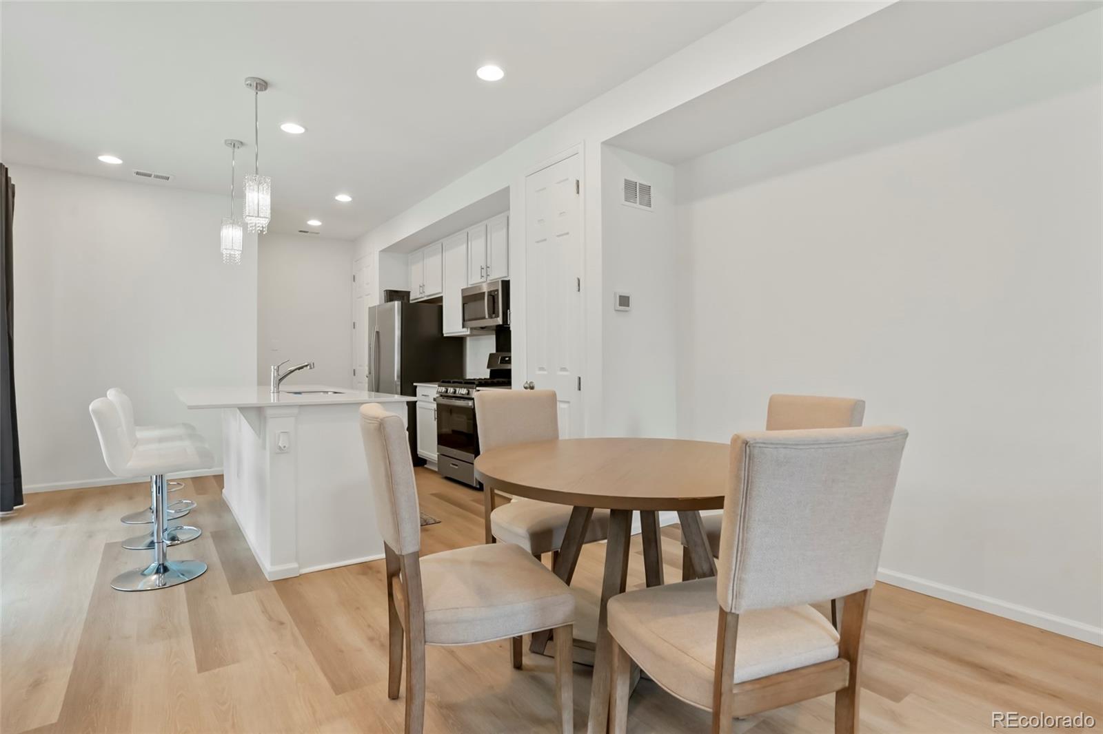 MLS Image #6 for 22863 e tufts avenue,aurora, Colorado