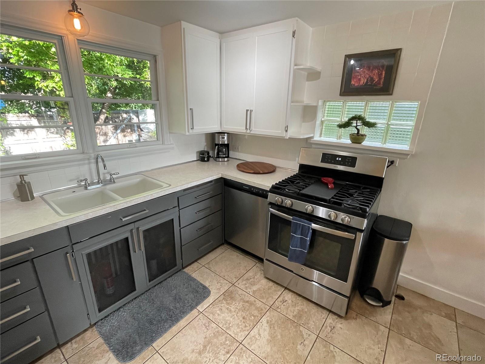 MLS Image #9 for 2626 n steele street,denver, Colorado