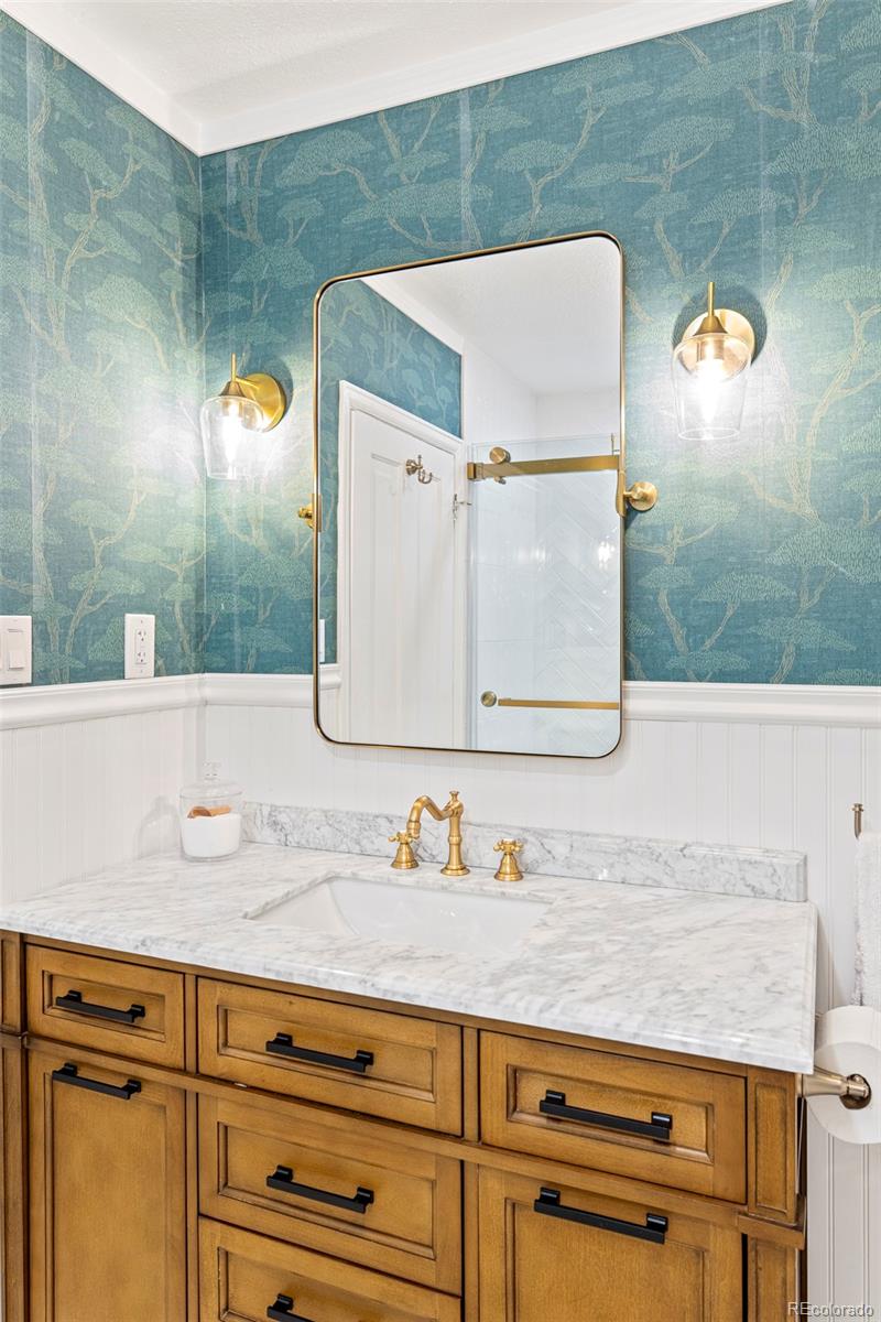 MLS Image #19 for 2098 n clarkson street,denver, Colorado