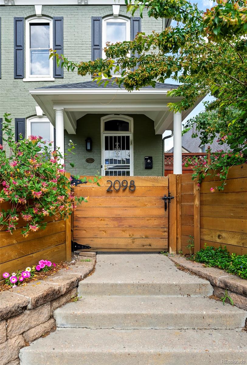 MLS Image #3 for 2098 n clarkson street,denver, Colorado