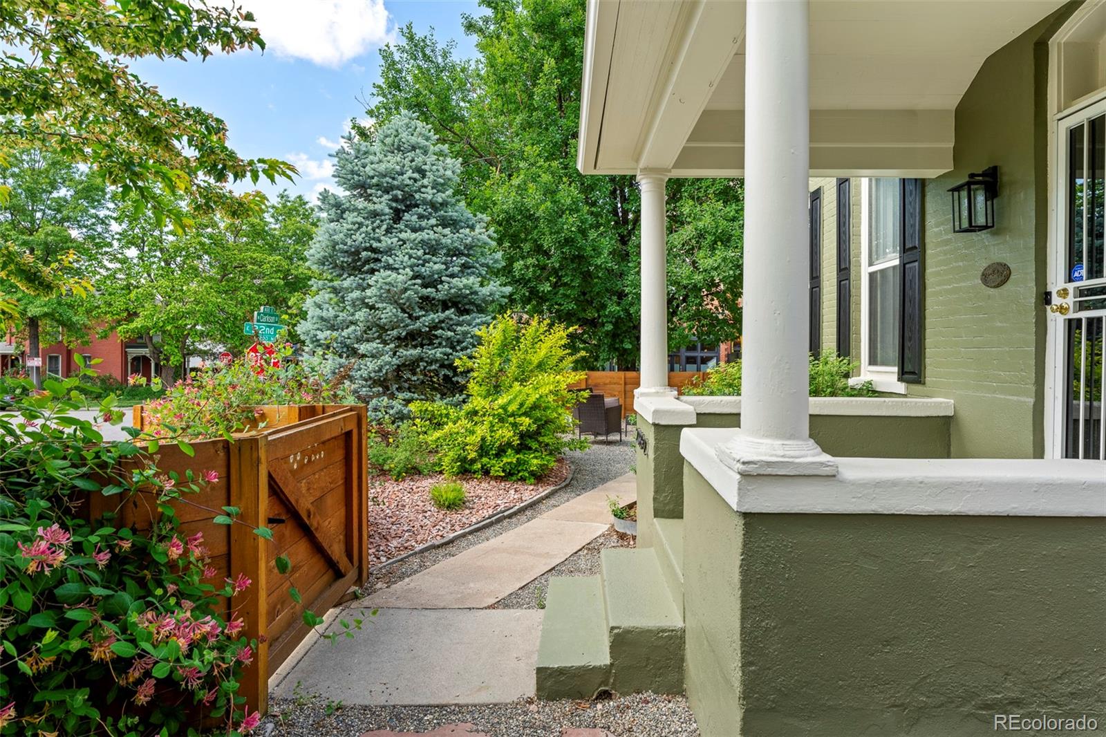 MLS Image #4 for 2098 n clarkson street,denver, Colorado