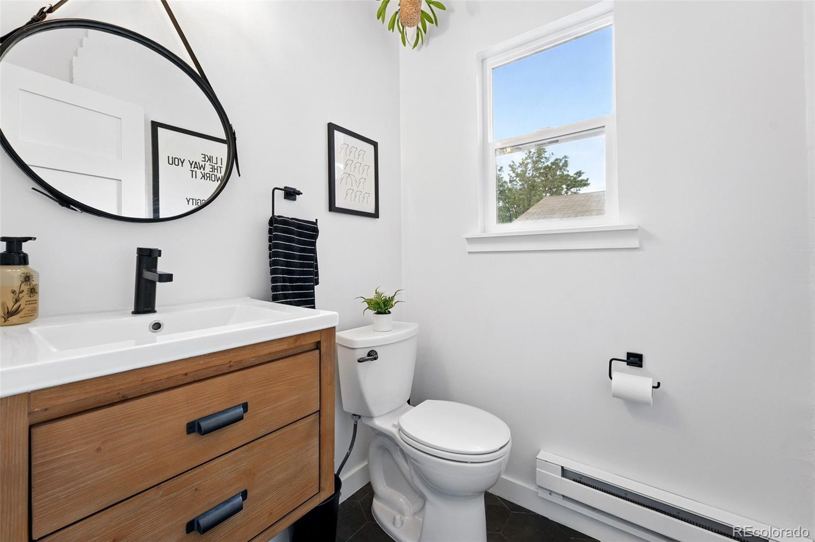 MLS Image #16 for 3008 n york street,denver, Colorado