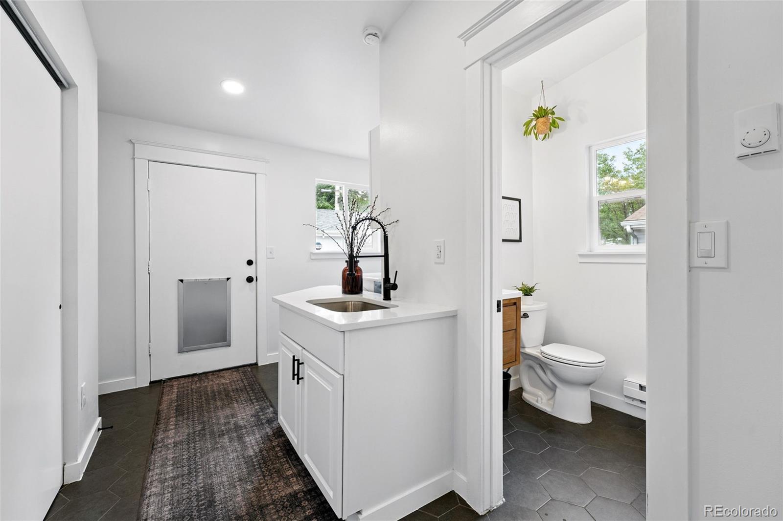 MLS Image #17 for 3008 n york street,denver, Colorado