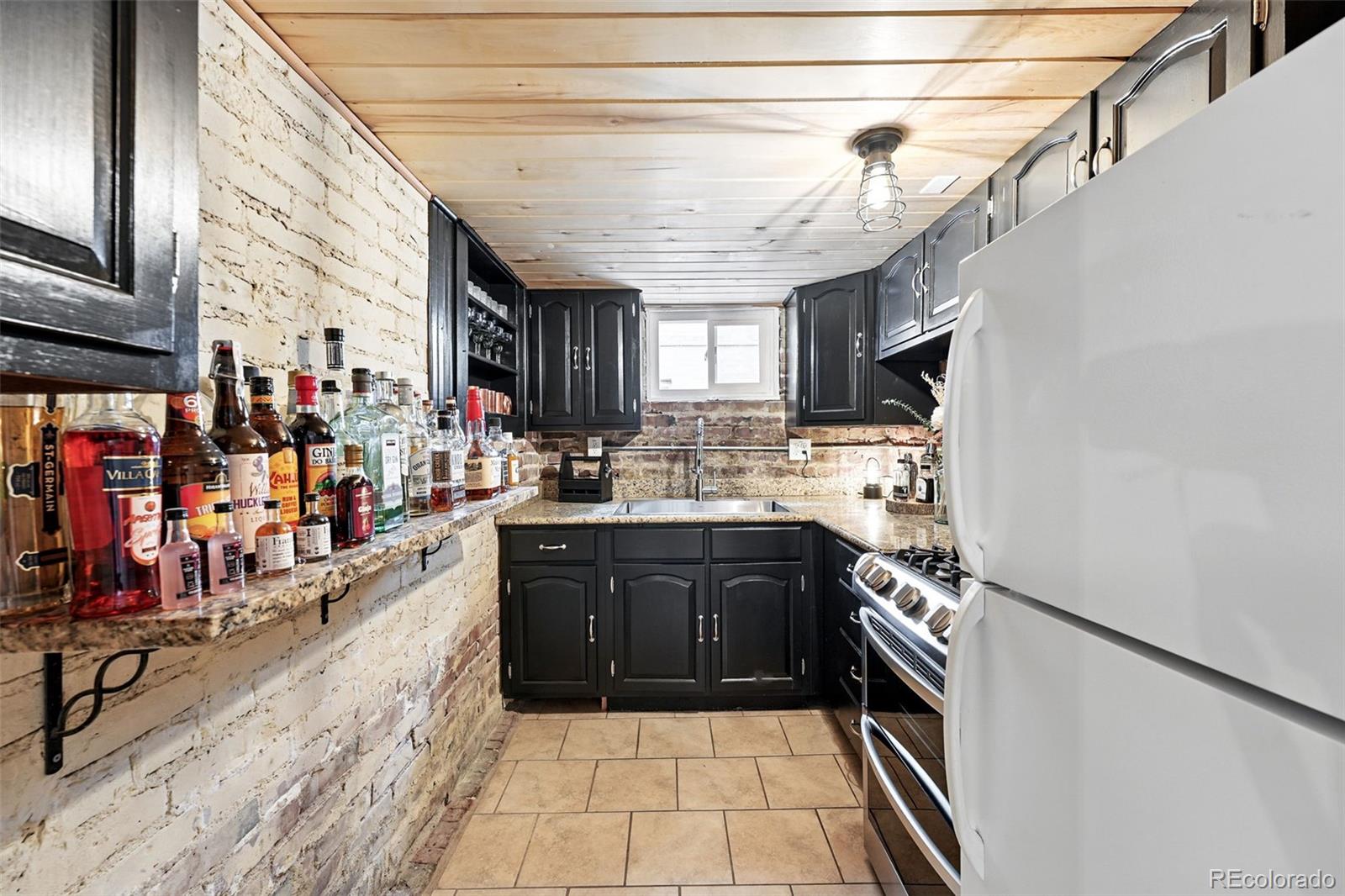 MLS Image #31 for 3008 n york street,denver, Colorado