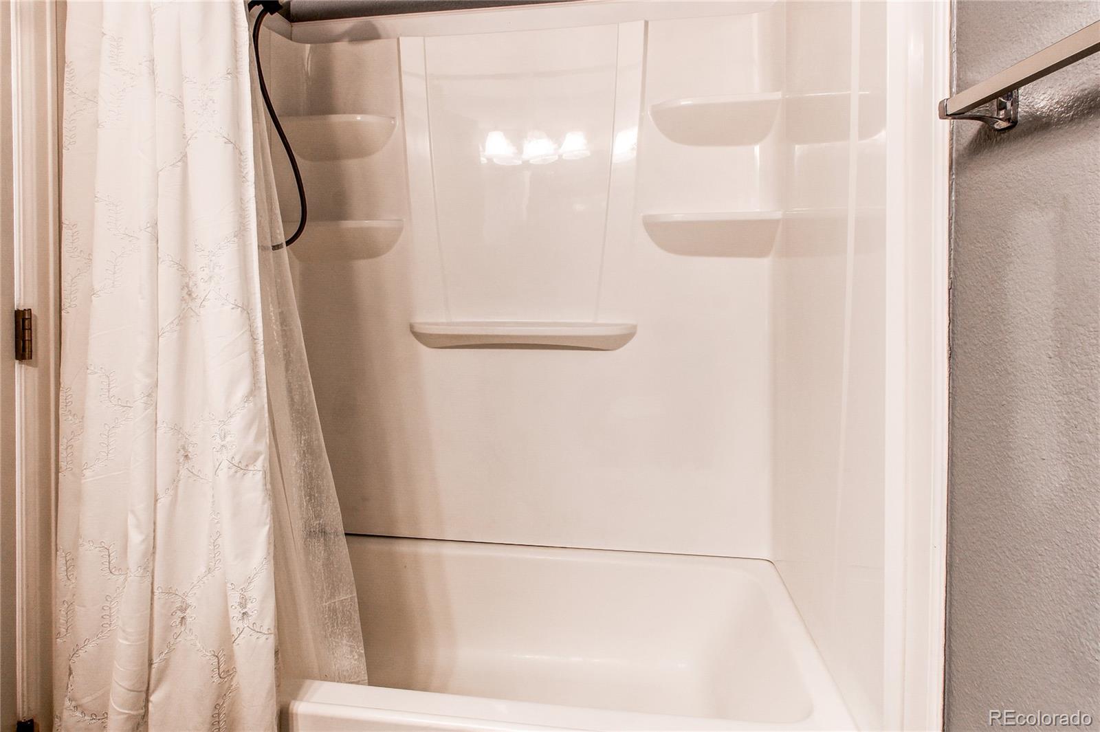MLS Image #10 for 1128 s ventura circle,aurora, Colorado
