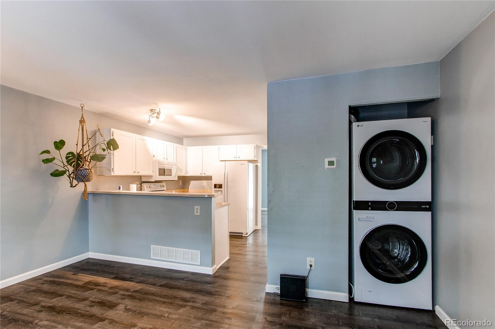 MLS Image #5 for 1128 s ventura circle,aurora, Colorado