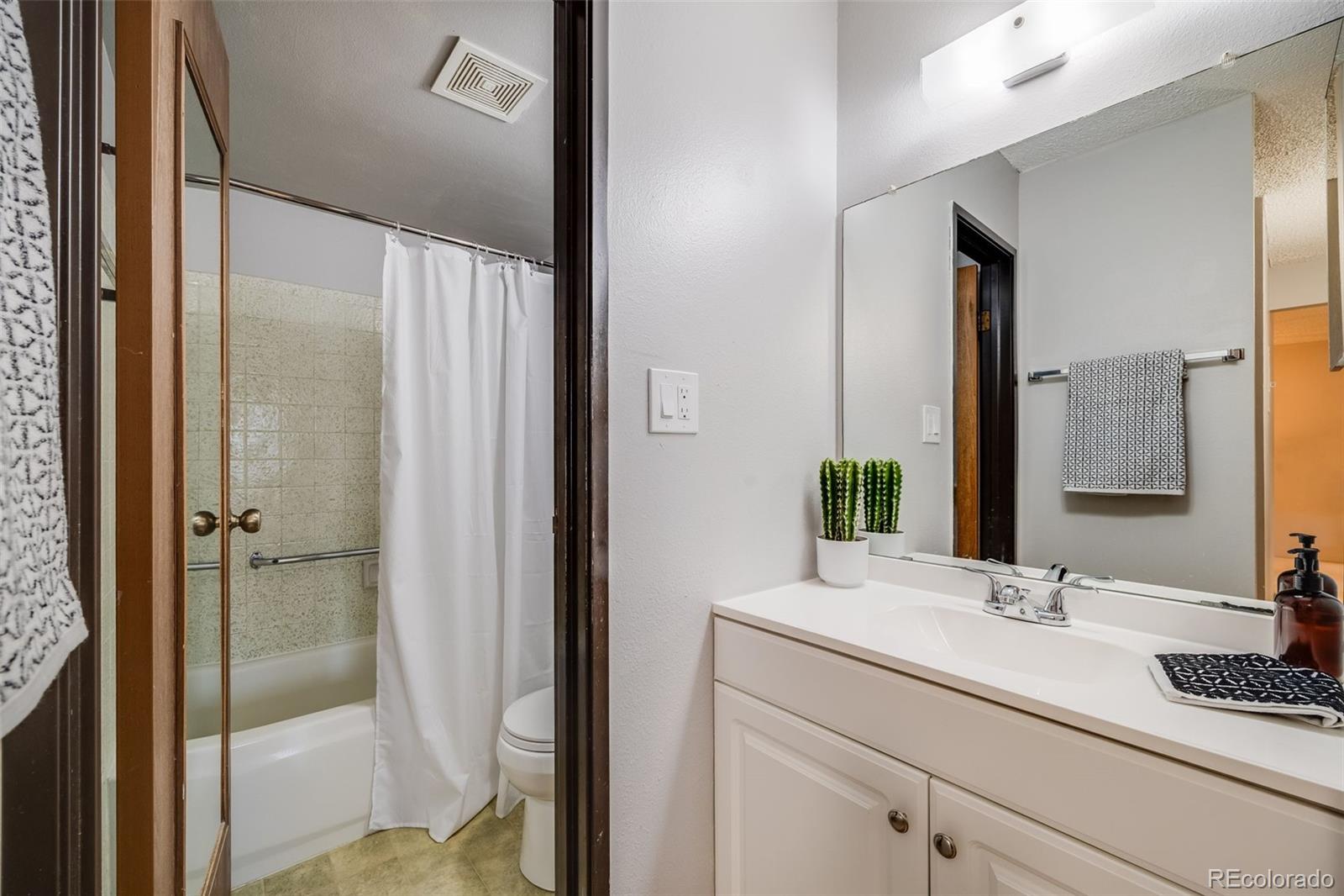 MLS Image #6 for 7770 w 38th avenue,wheat ridge, Colorado