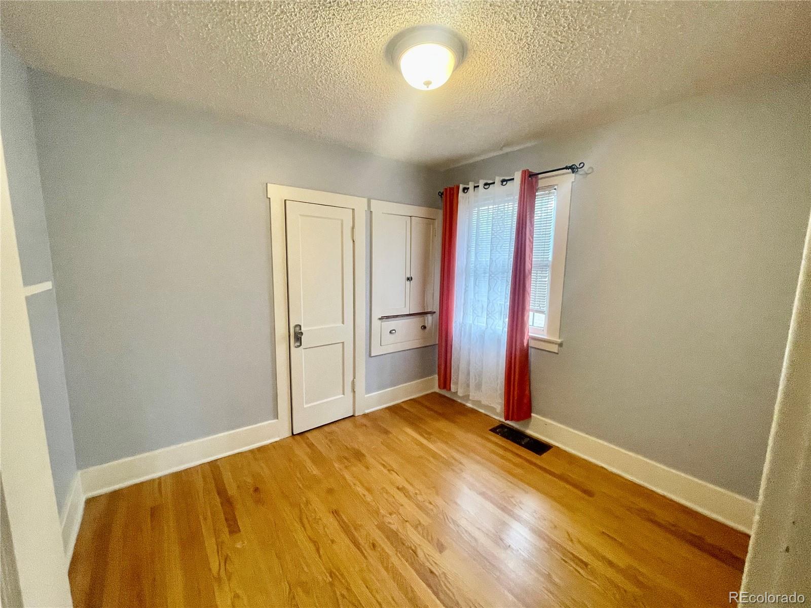 MLS Image #11 for 1881 s lincoln street,denver, Colorado