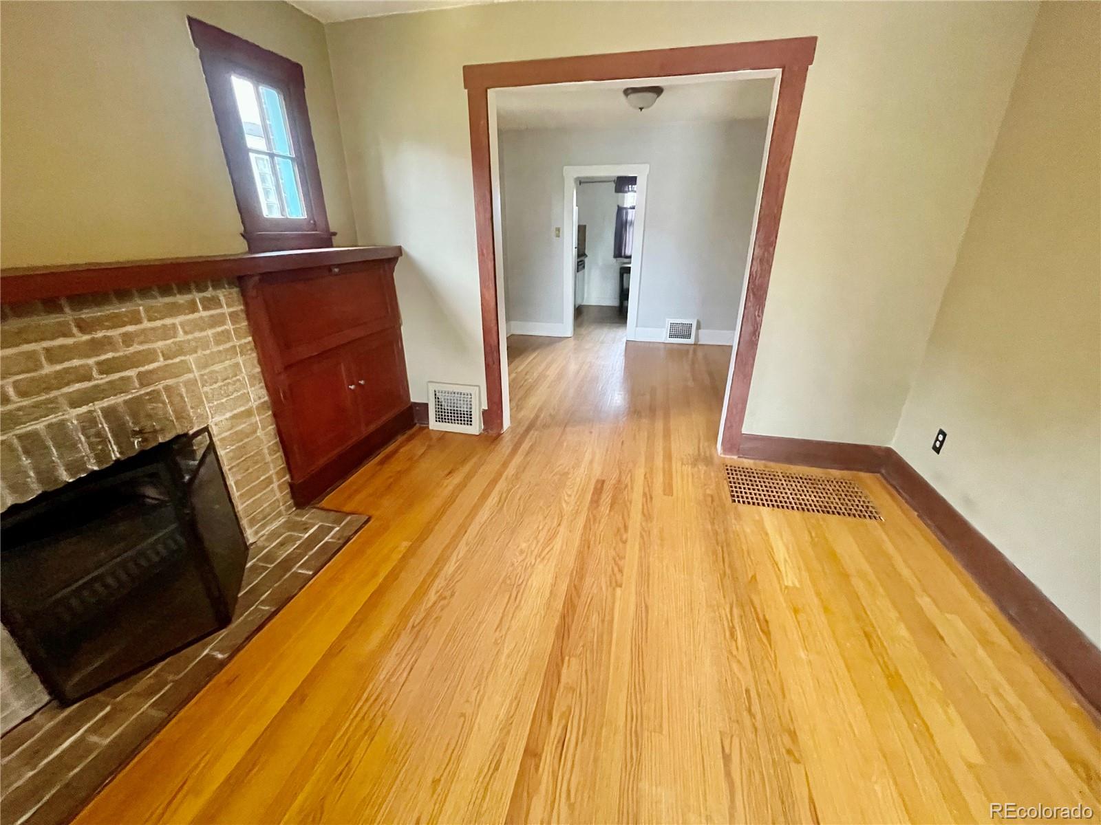 MLS Image #3 for 1881 s lincoln street,denver, Colorado