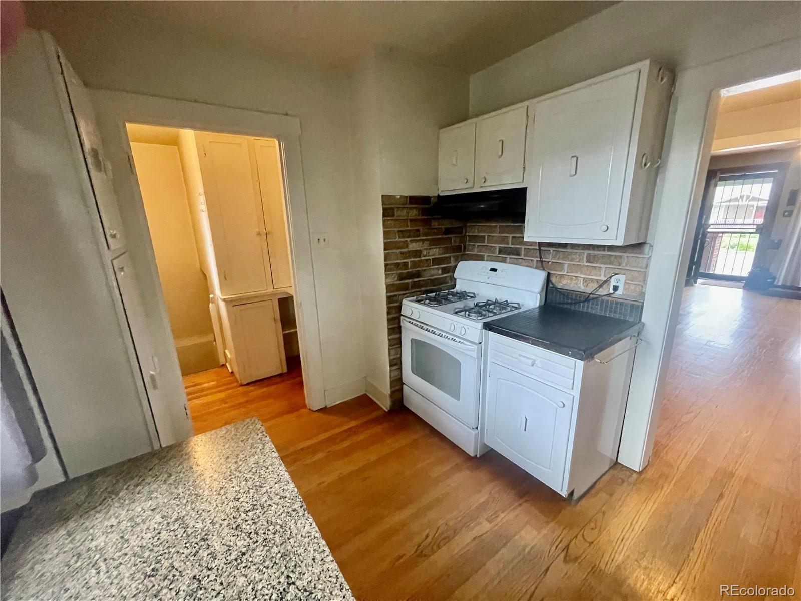 MLS Image #9 for 1881 s lincoln street,denver, Colorado