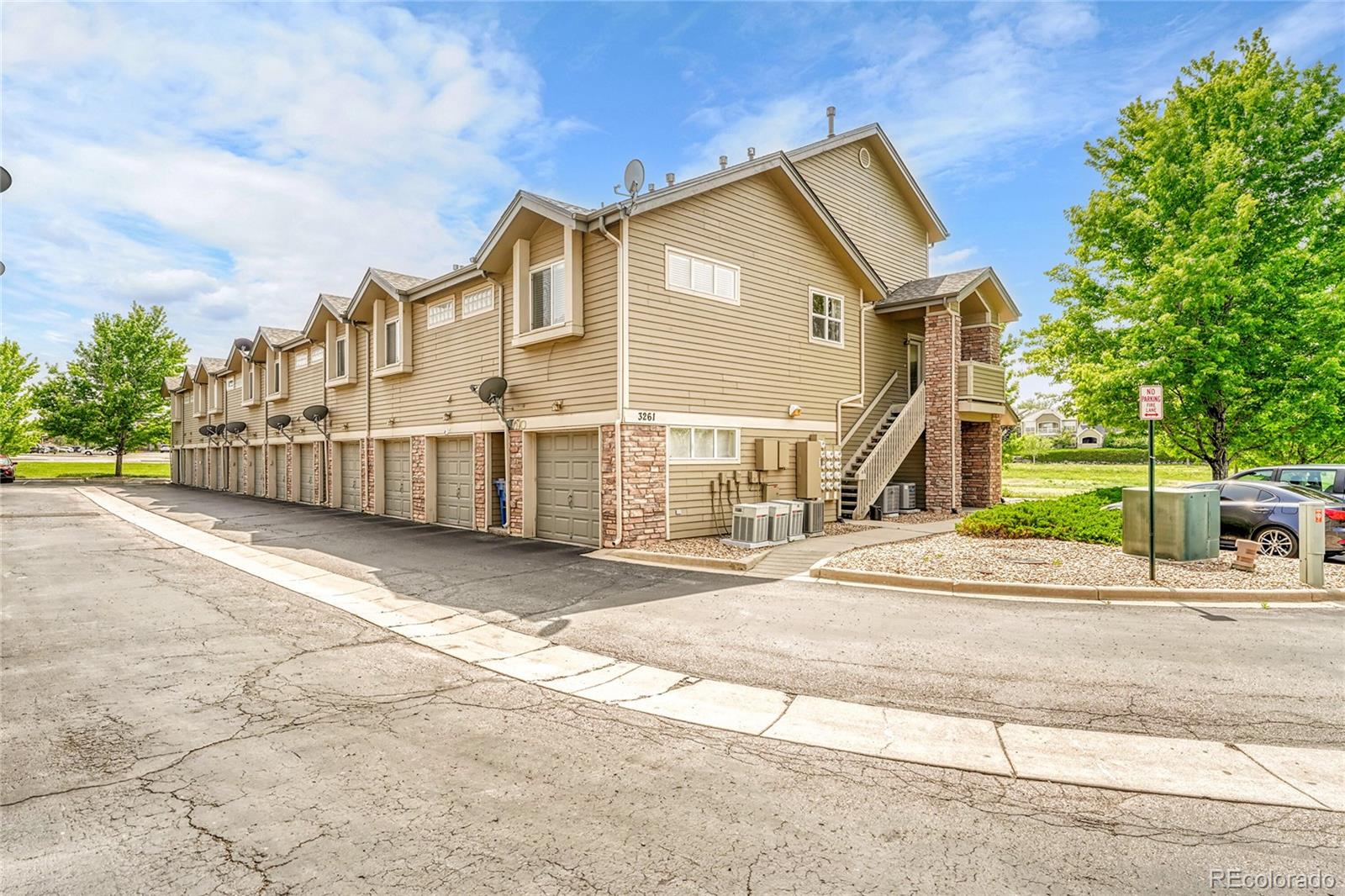 MLS Image #3 for 3261 s waco court,aurora, Colorado