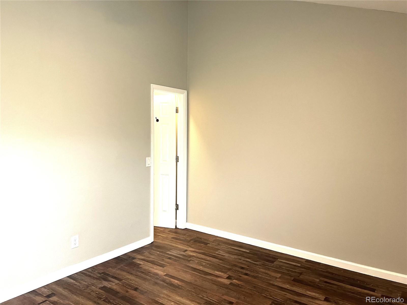 MLS Image #11 for 1470 s quebec way,denver, Colorado