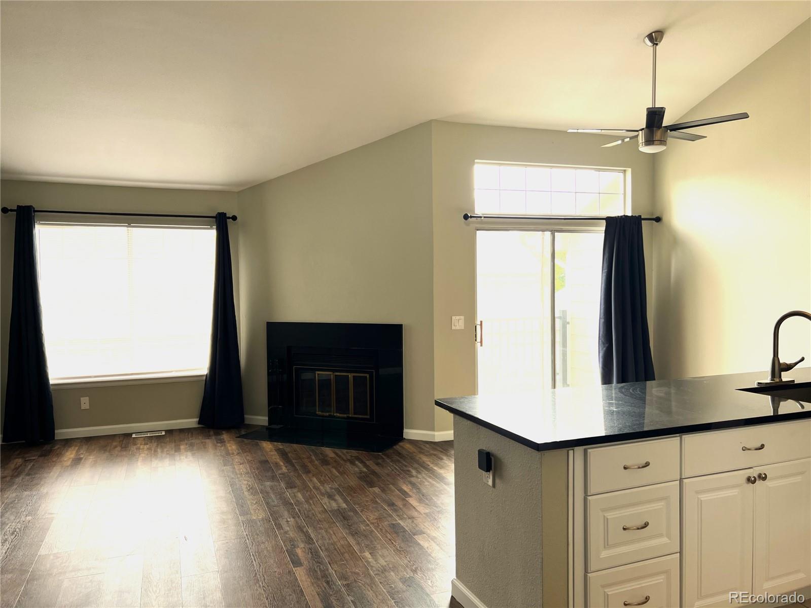 MLS Image #2 for 1470 s quebec way,denver, Colorado