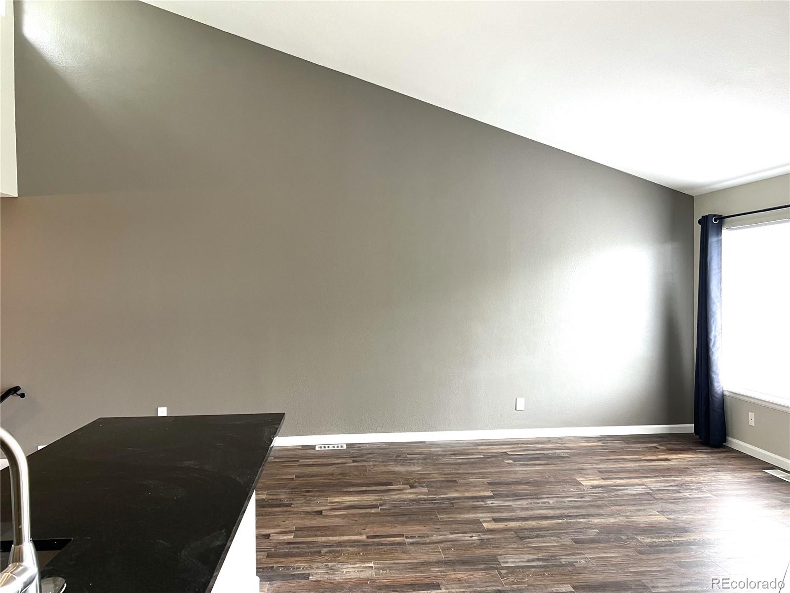 MLS Image #4 for 1470 s quebec way,denver, Colorado
