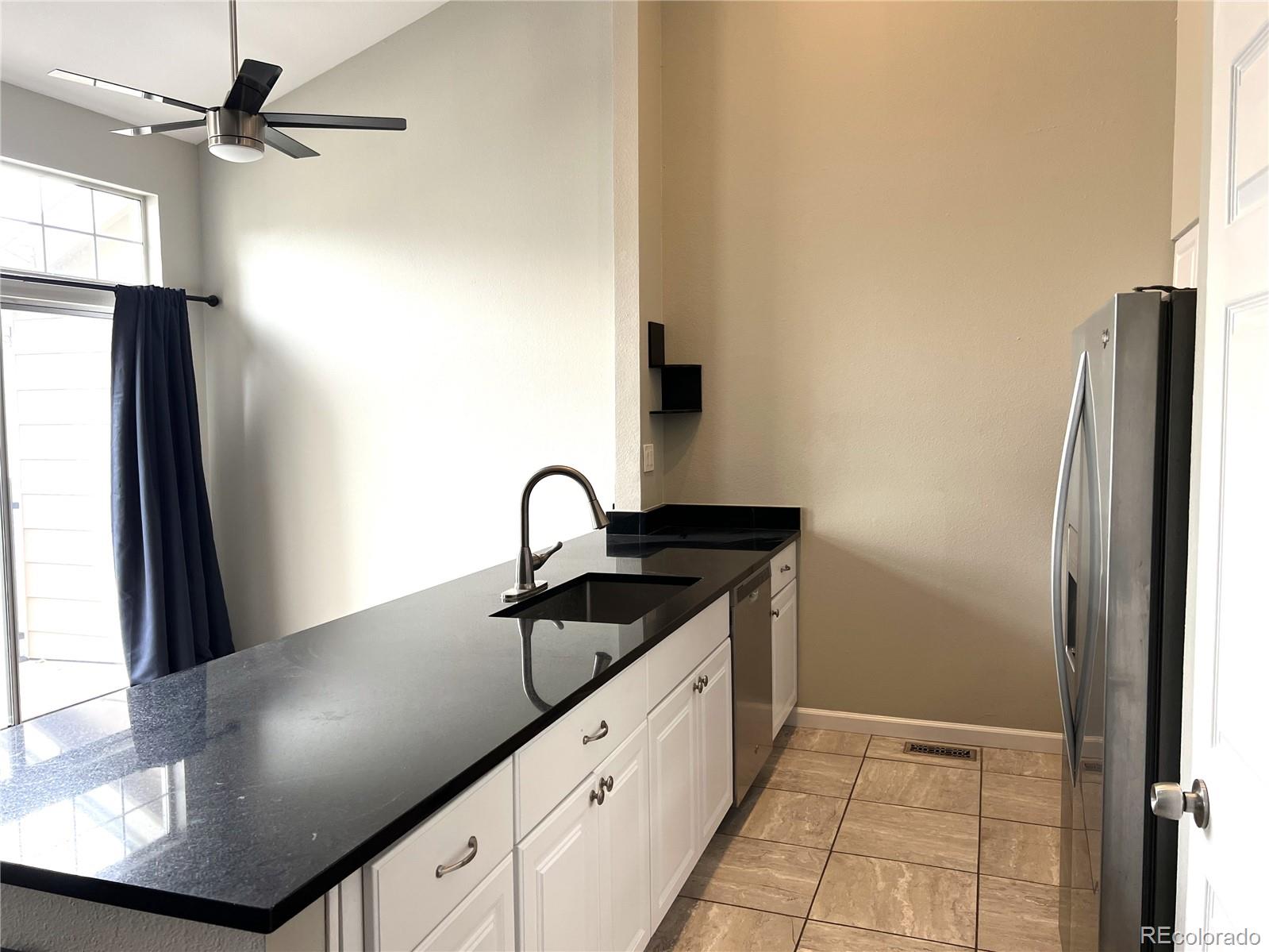MLS Image #6 for 1470 s quebec way,denver, Colorado