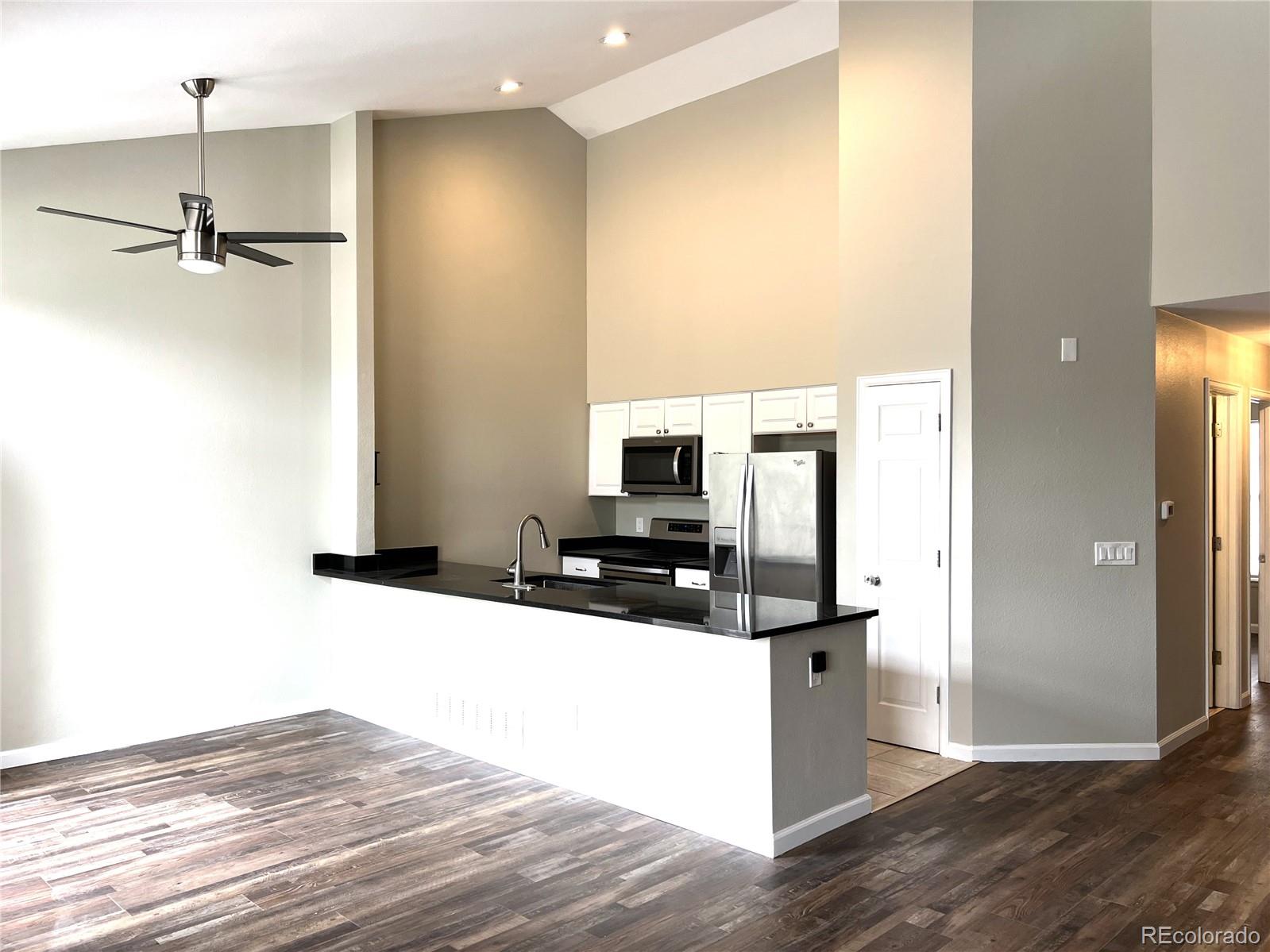 MLS Image #7 for 1470 s quebec way,denver, Colorado