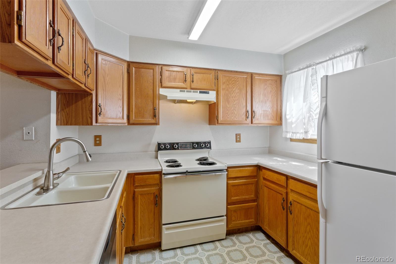 MLS Image #10 for 12043 e ford circle,aurora, Colorado