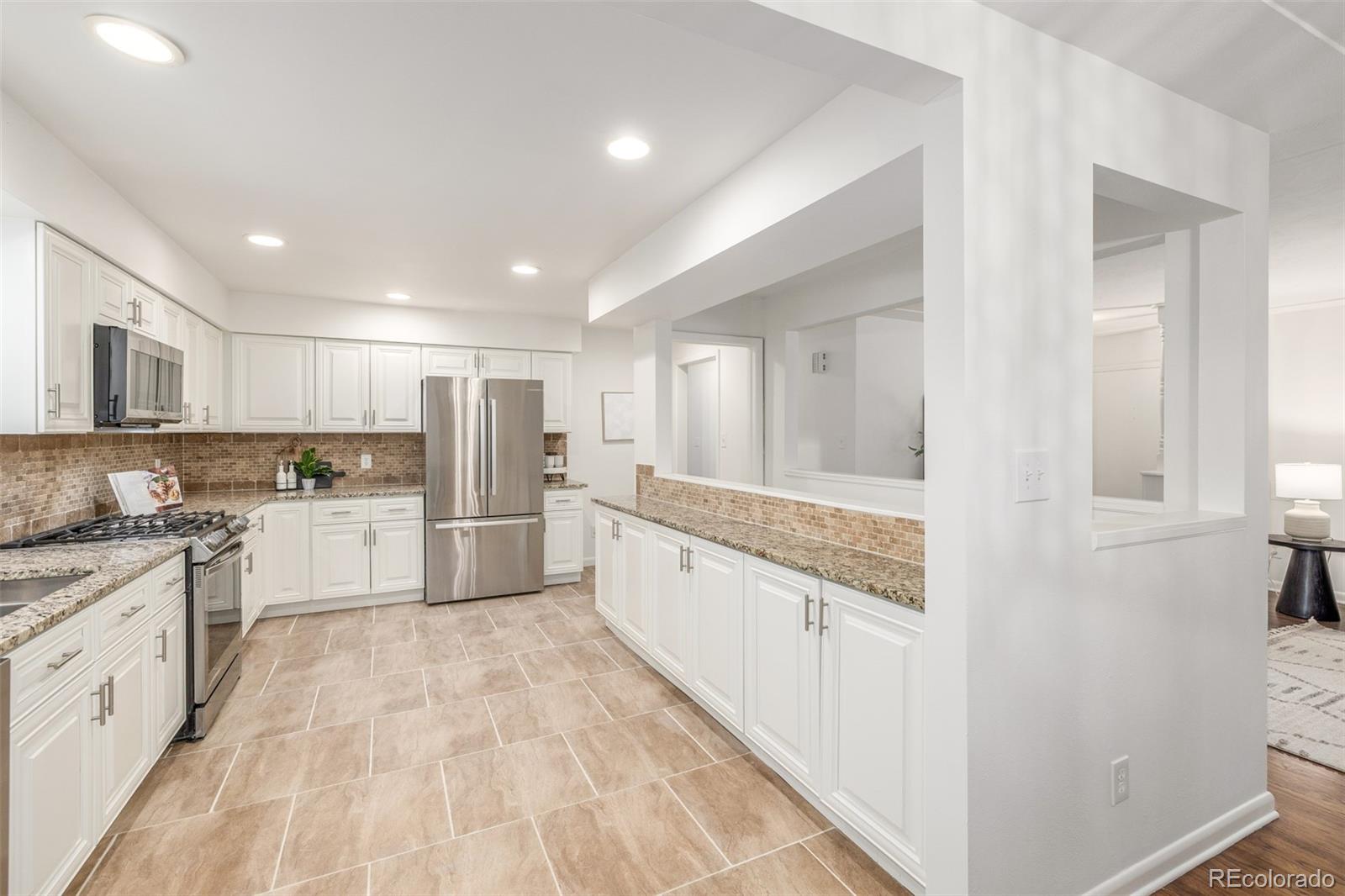 MLS Image #15 for 2644 s krameria street,denver, Colorado