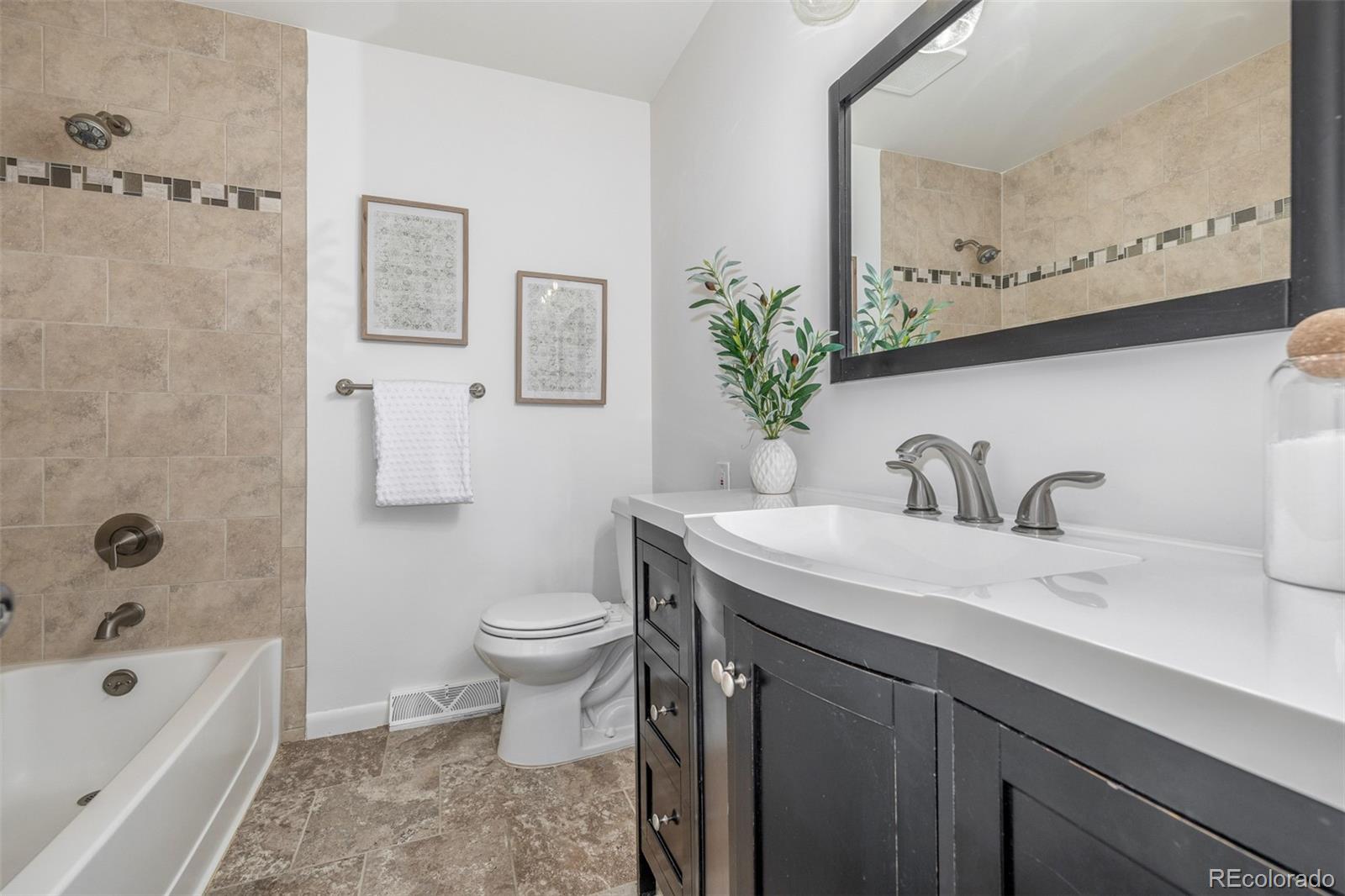 MLS Image #27 for 2644 s krameria street,denver, Colorado