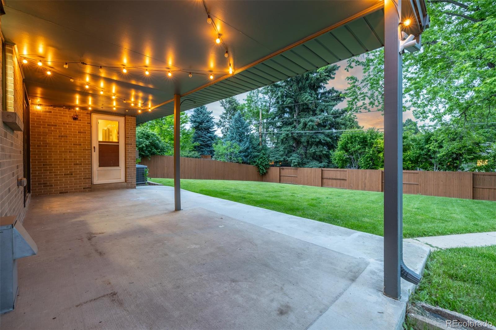 MLS Image #39 for 2644 s krameria street,denver, Colorado