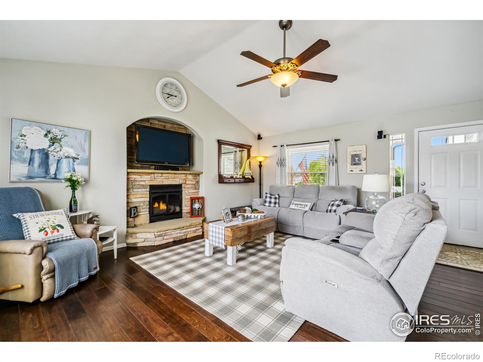 MLS Image #11 for 3330  laguna street,evans, Colorado
