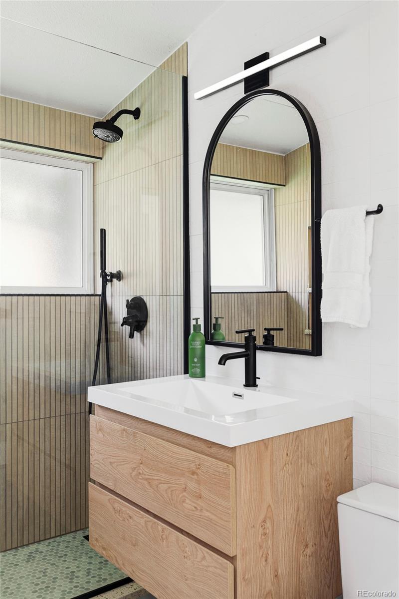 MLS Image #19 for 2525 s meade street,denver, Colorado