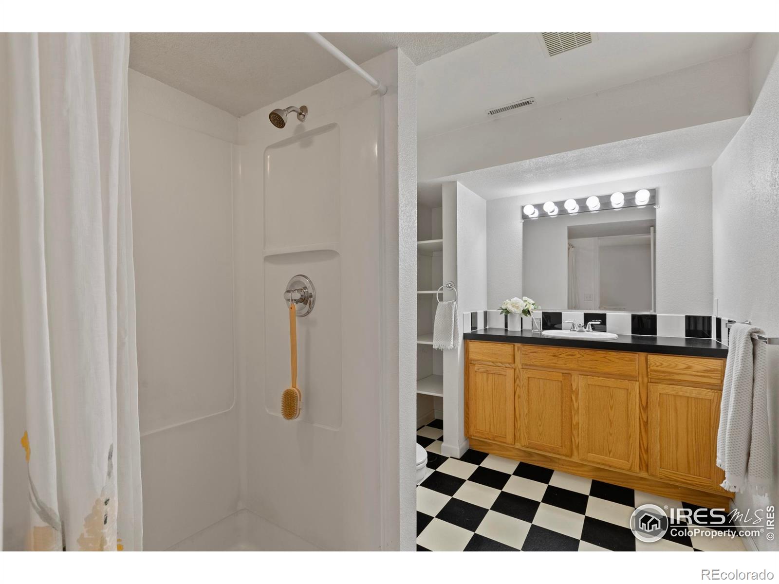 MLS Image #21 for 205 e colorado avenue,berthoud, Colorado
