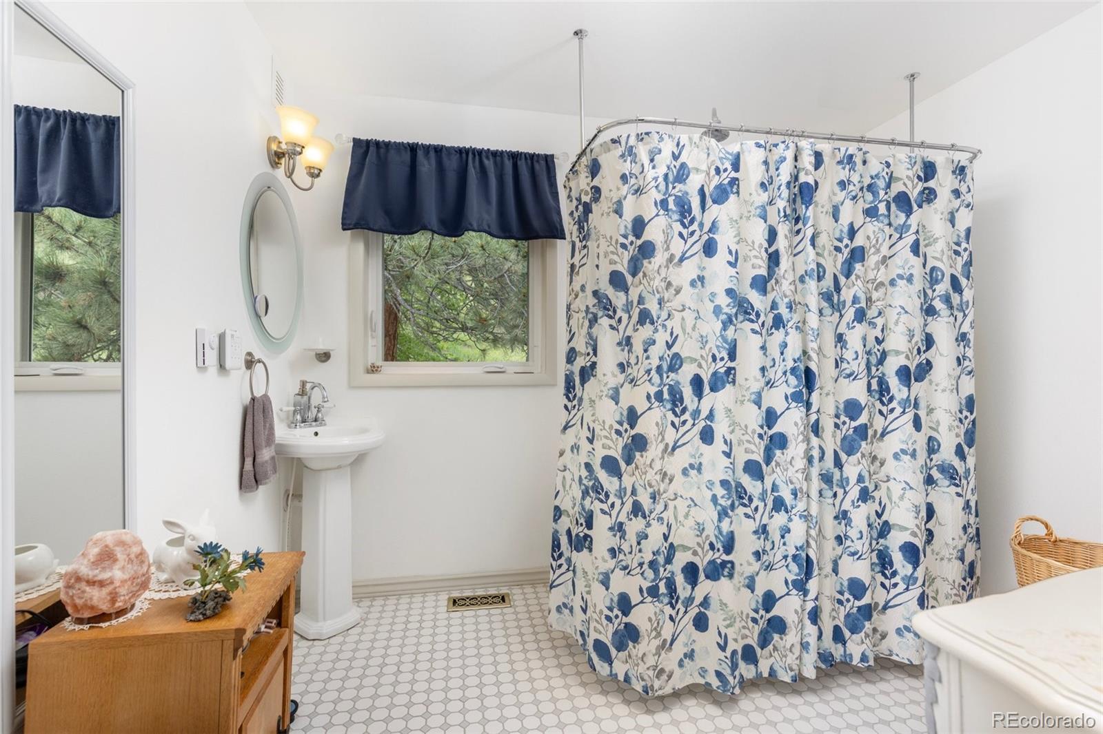 MLS Image #17 for 1031 w us highway 34 ,loveland, Colorado