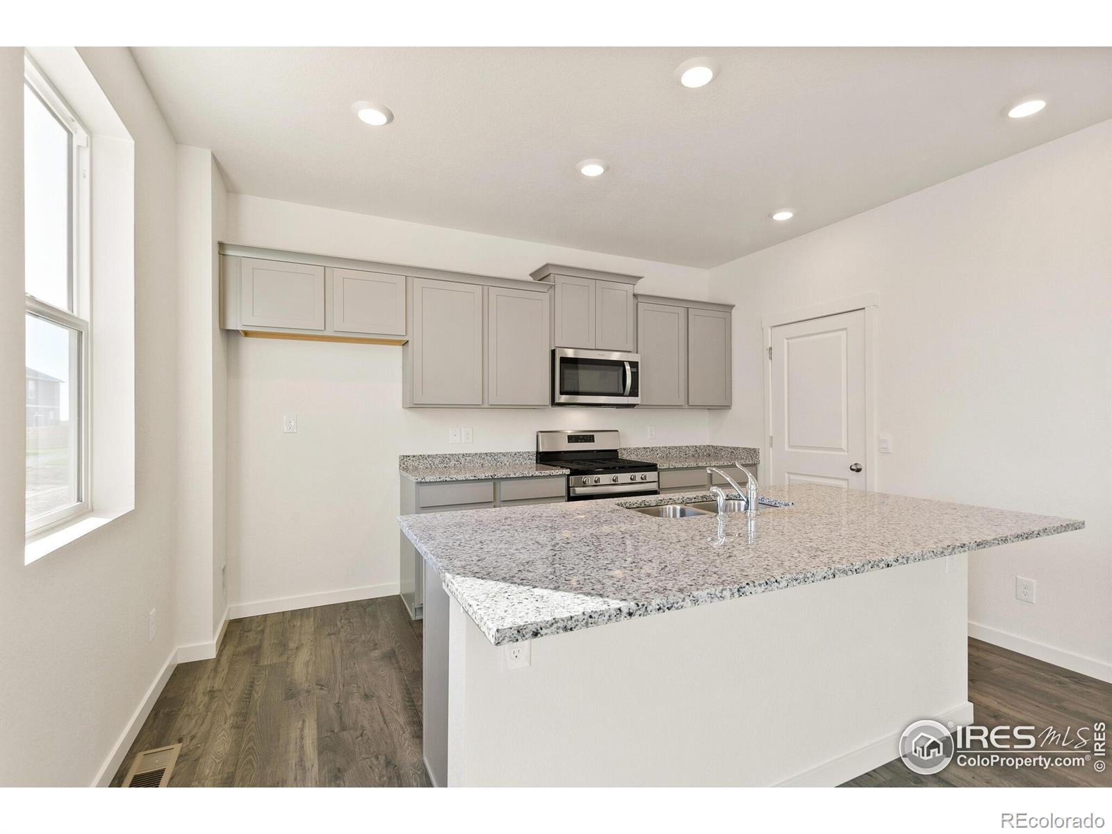 MLS Image #6 for 6300  globeflower street,wellington, Colorado