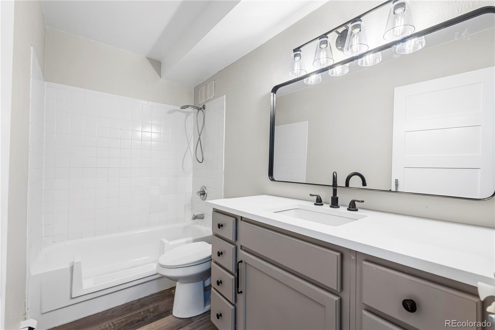 MLS Image #11 for 795 s alton way 11c,denver, Colorado