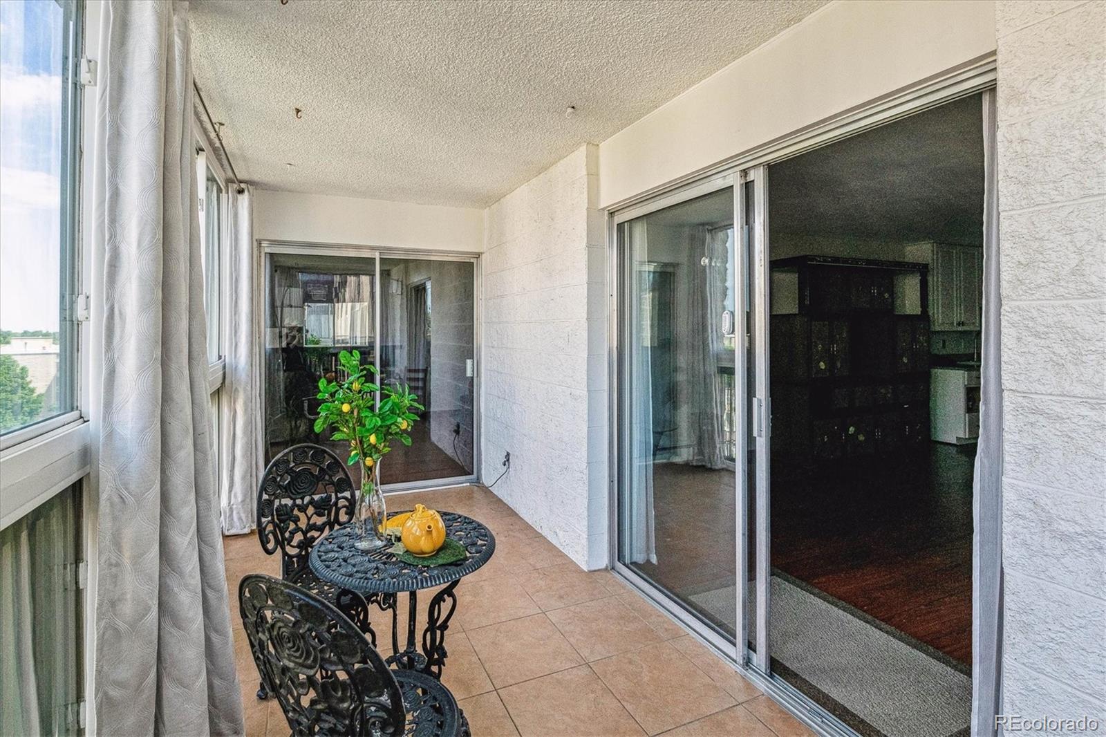 MLS Image #10 for 3465 s poplar street,denver, Colorado