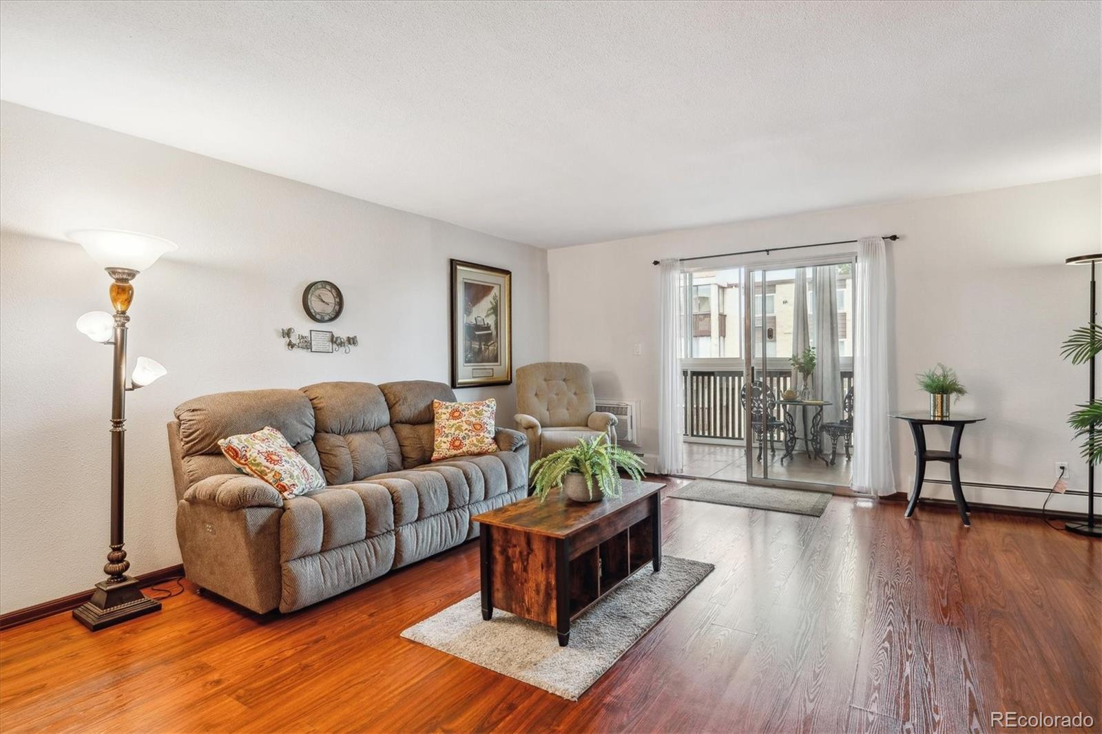 MLS Image #11 for 3465 s poplar street,denver, Colorado