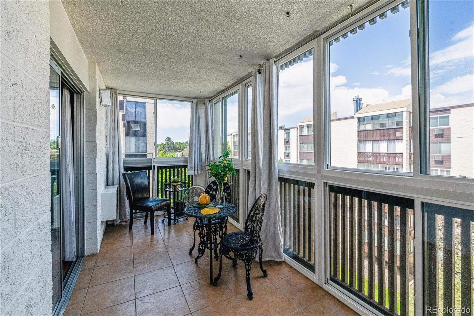 MLS Image #9 for 3465 s poplar street,denver, Colorado