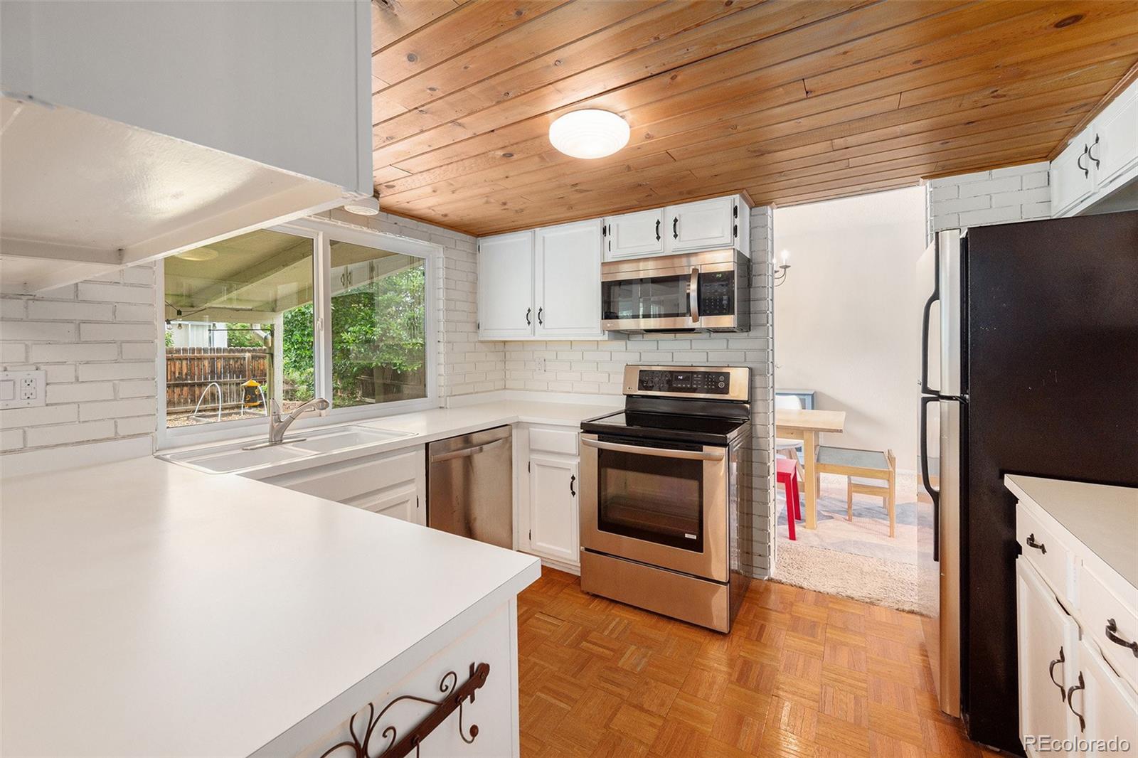 MLS Image #3 for 3756 s mission parkway,aurora, Colorado
