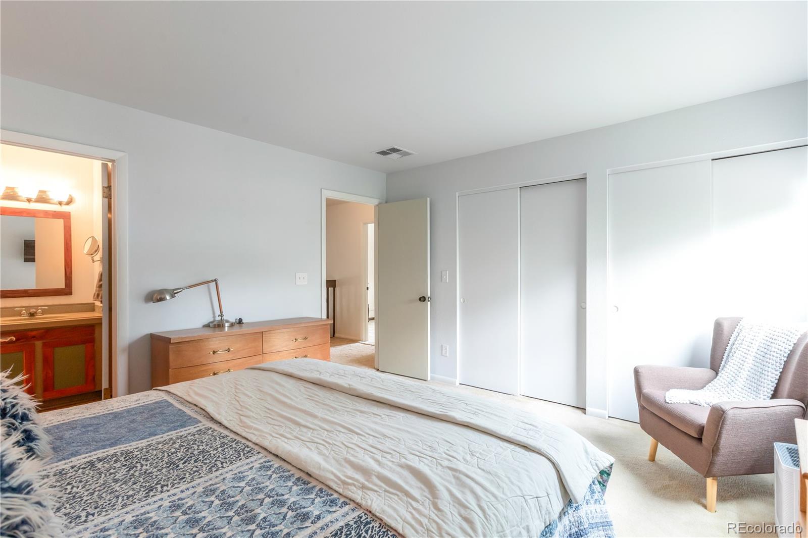 MLS Image #14 for 10991 e vassar drive,aurora, Colorado