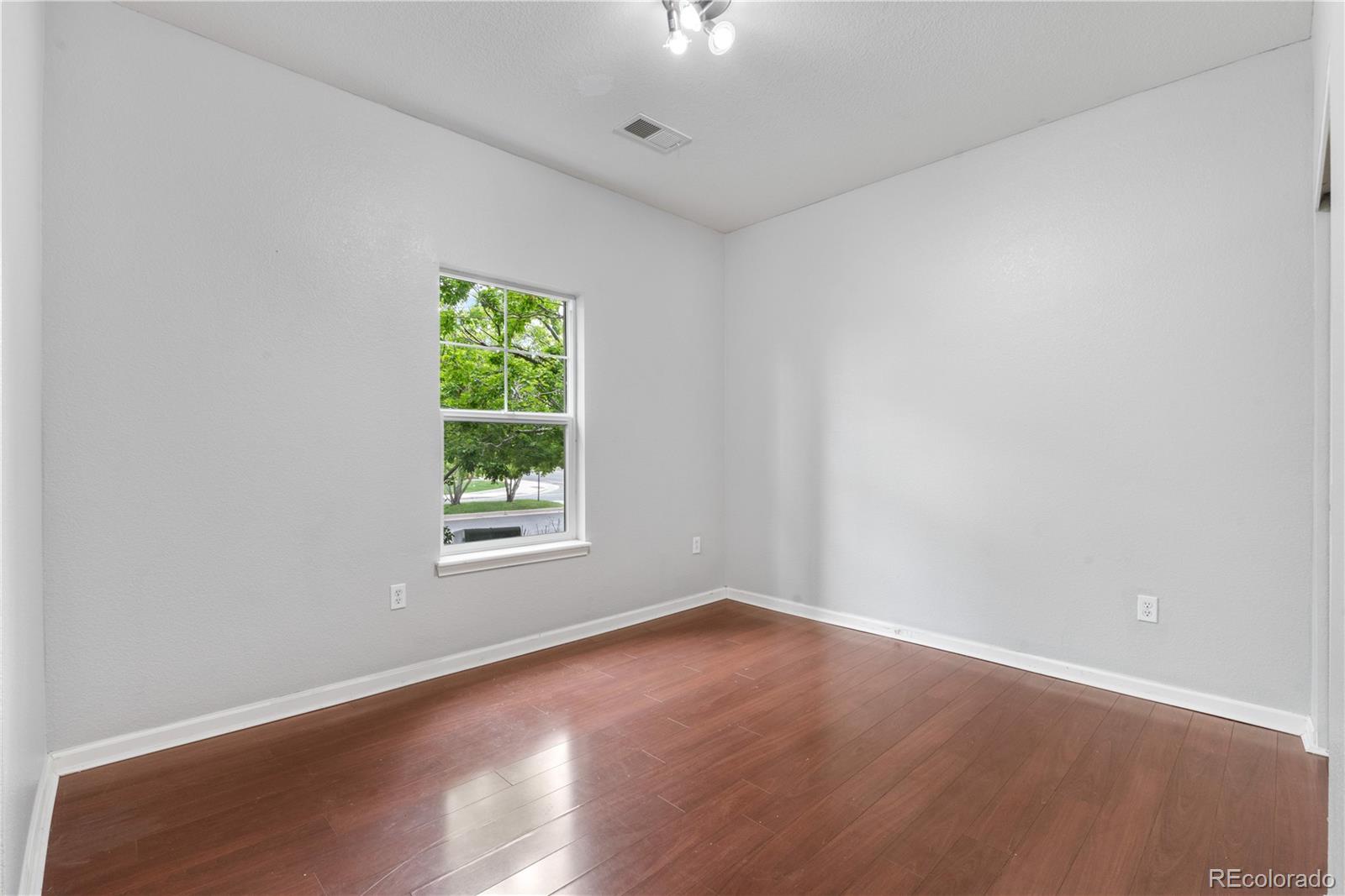 MLS Image #15 for 23456 e 5th place,aurora, Colorado