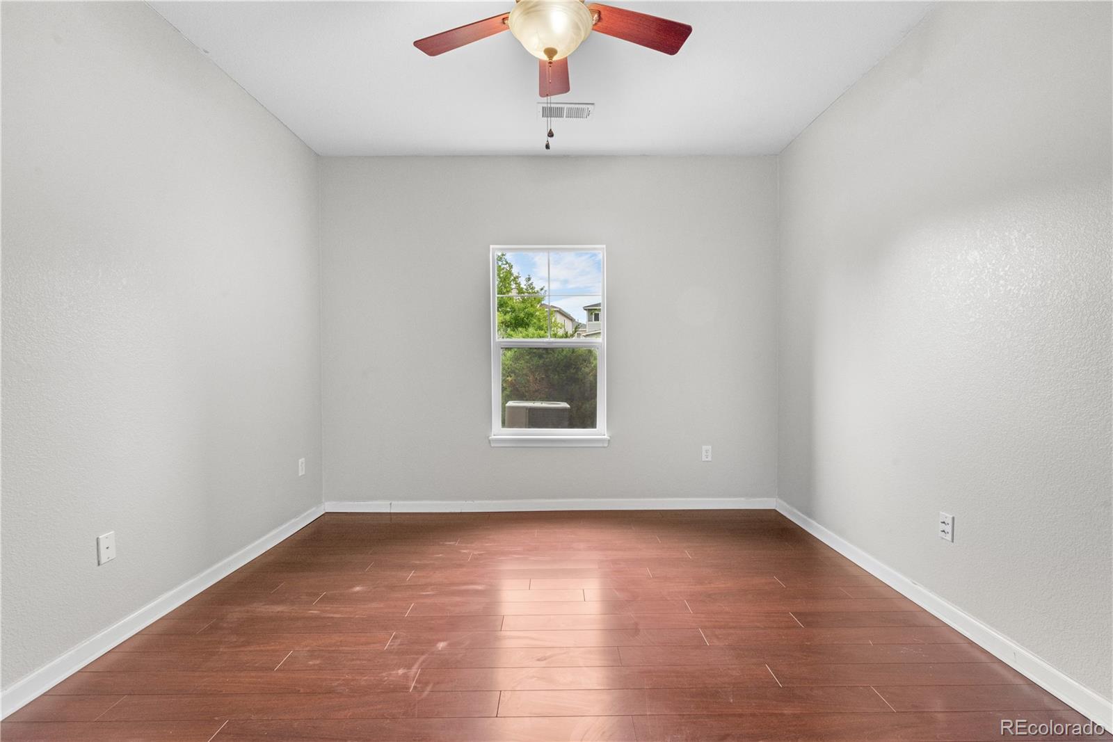 MLS Image #18 for 23456 e 5th place,aurora, Colorado