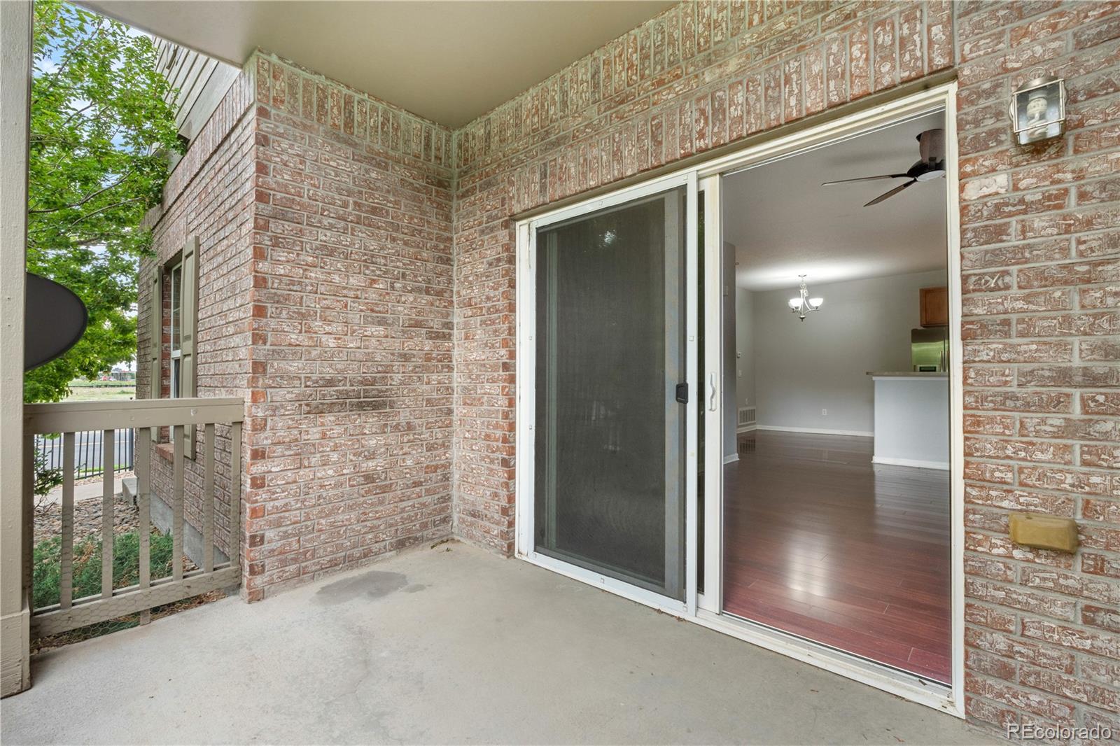 MLS Image #24 for 23456 e 5th place,aurora, Colorado