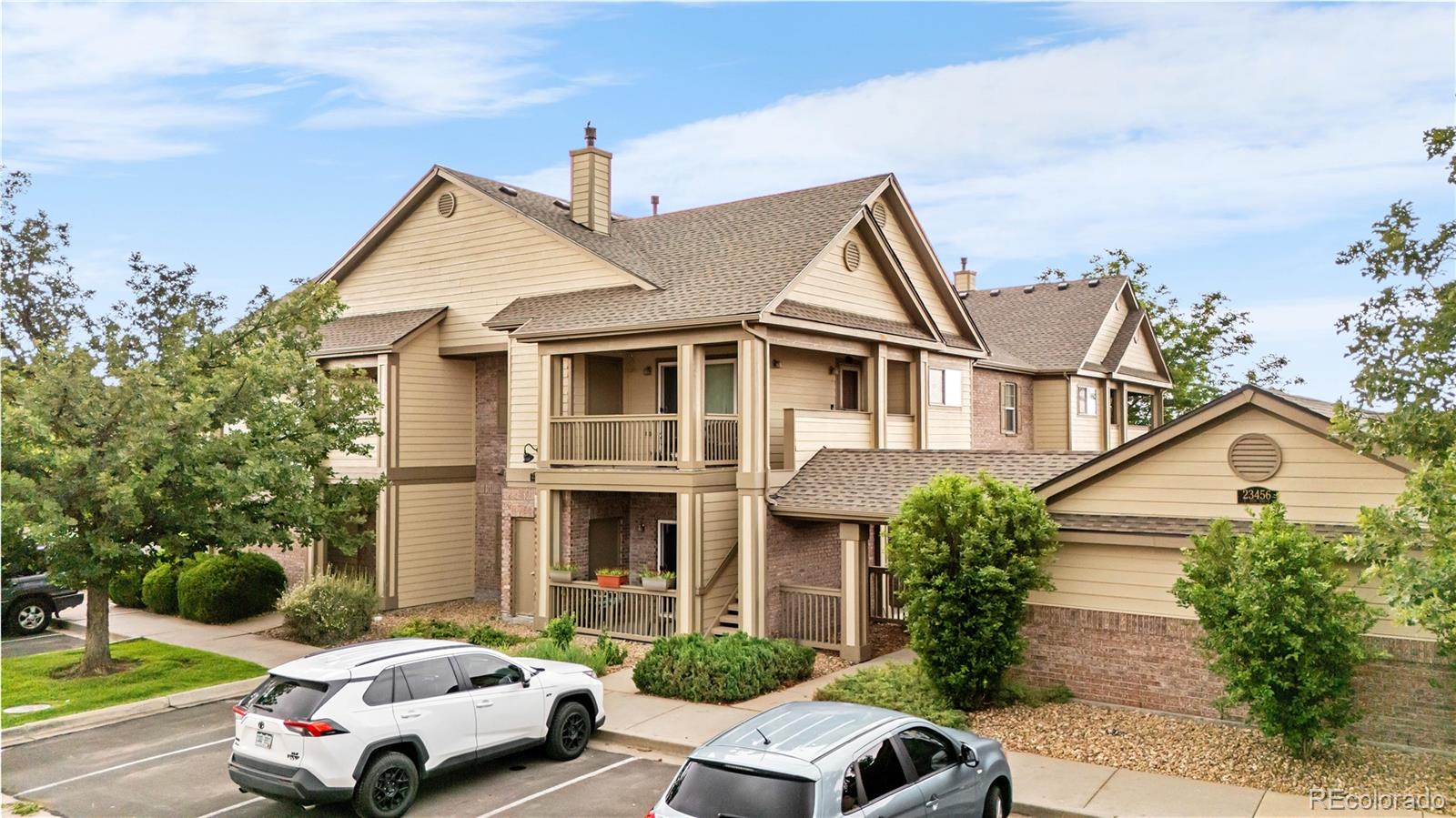 MLS Image #27 for 23456 e 5th place,aurora, Colorado