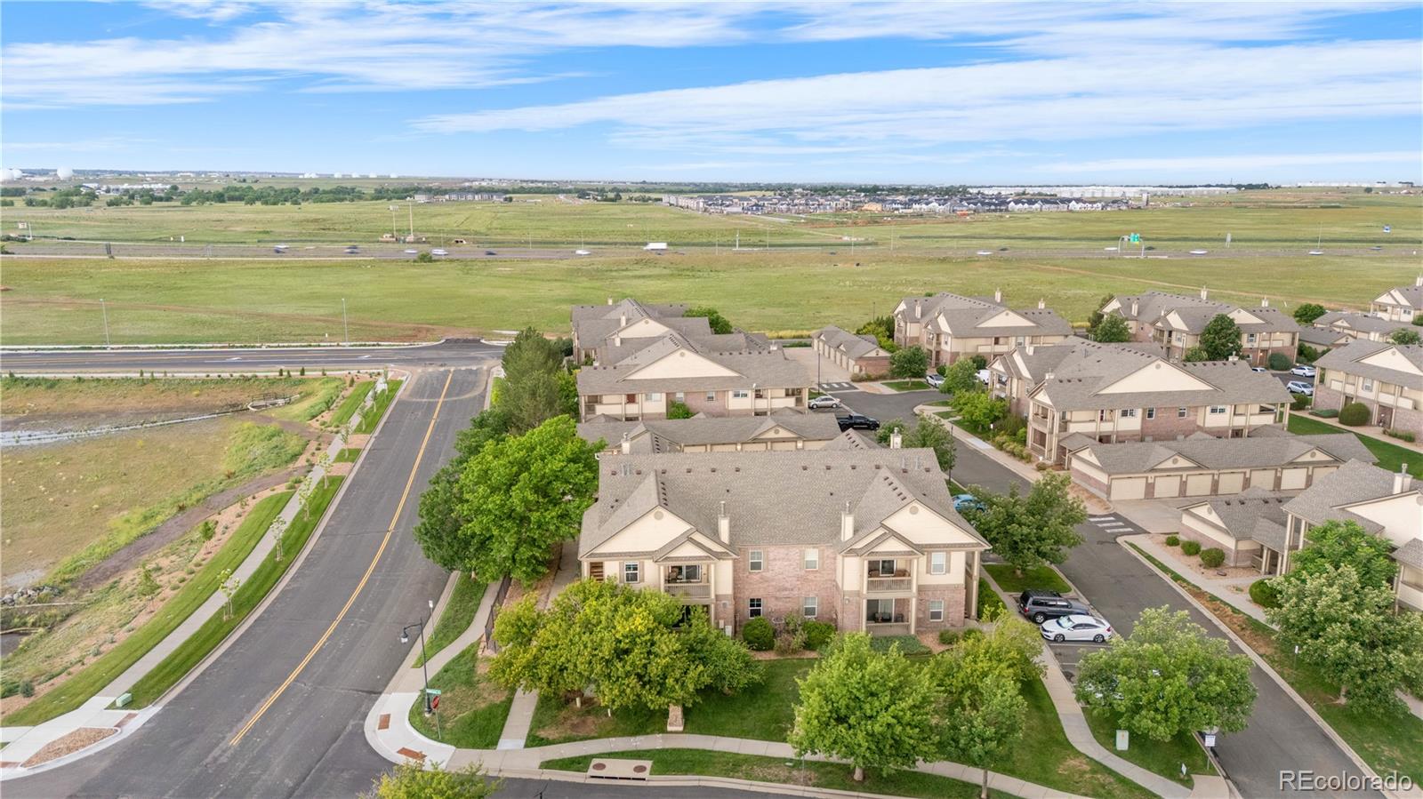 MLS Image #33 for 23456 e 5th place,aurora, Colorado