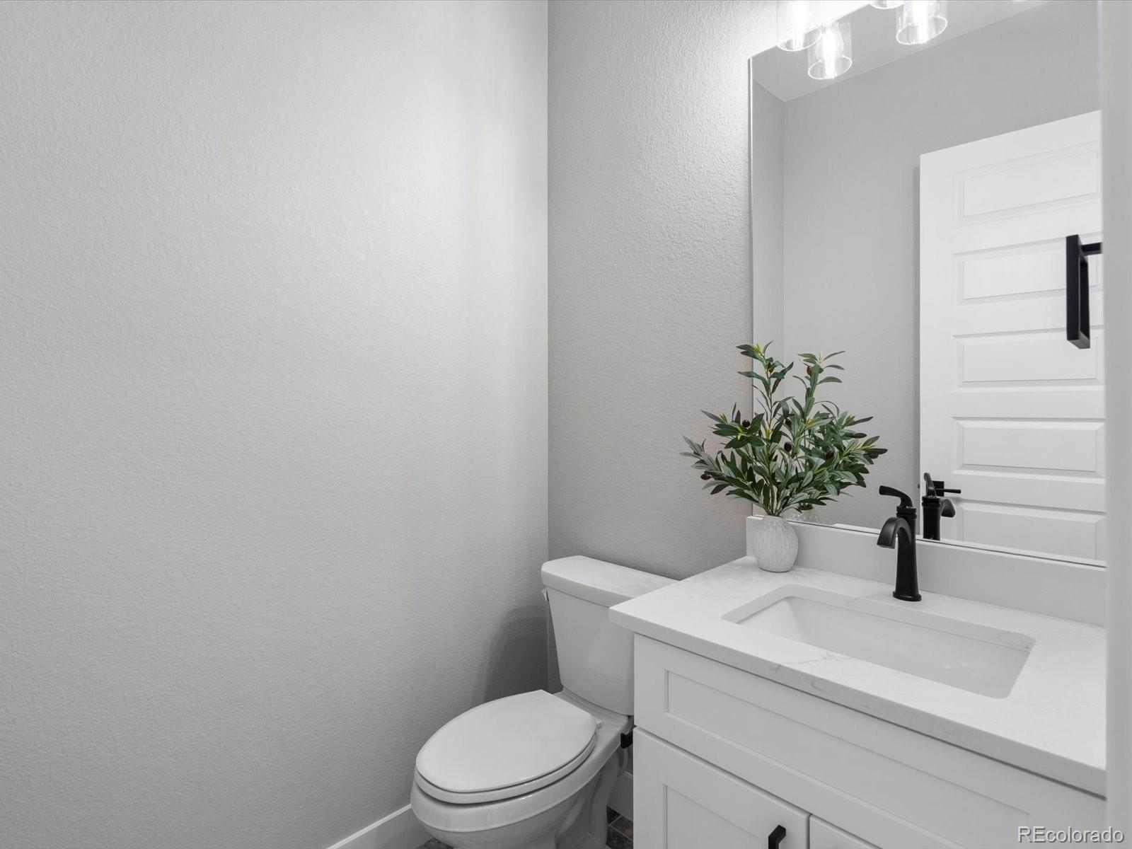 MLS Image #31 for 62101 e 32nd court,strasburg, Colorado