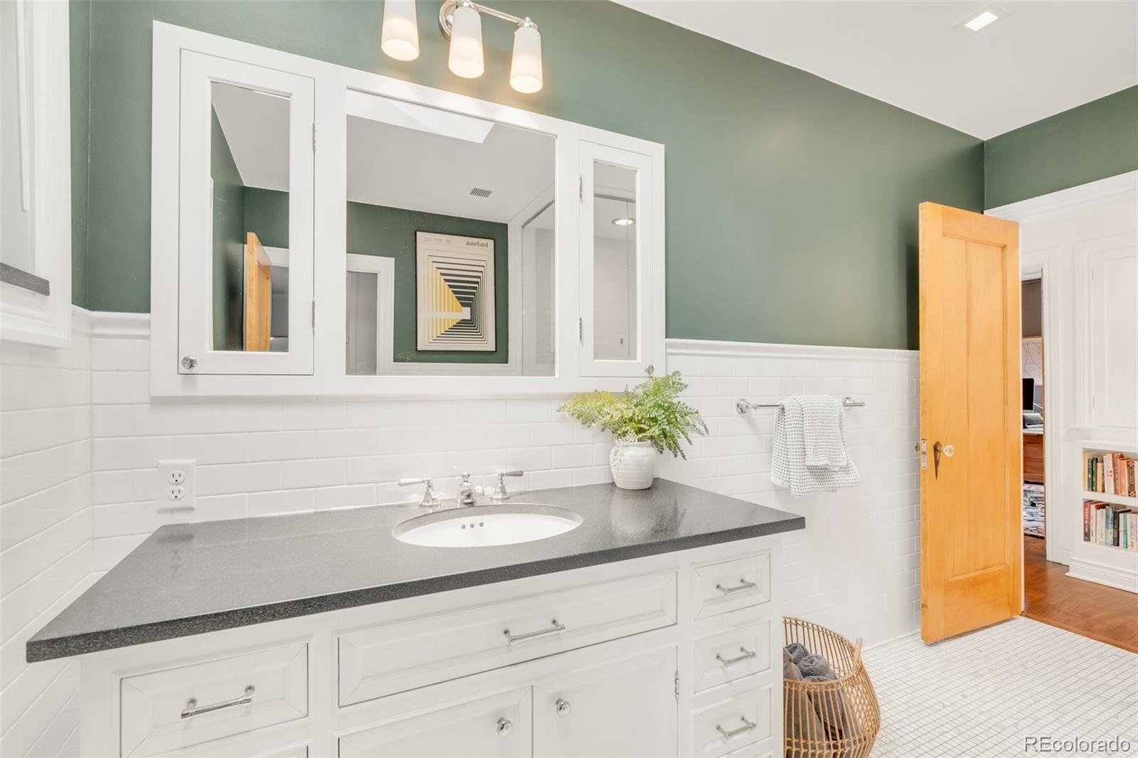 MLS Image #16 for 1226  dexter street,denver, Colorado