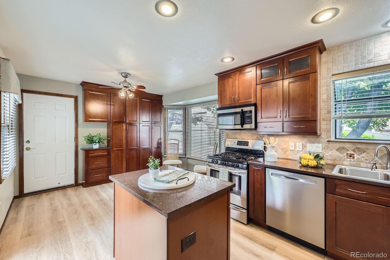 MLS Image #16 for 2299  ranch drive,westminster, Colorado