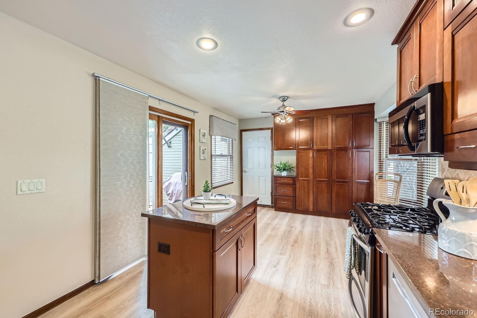 MLS Image #18 for 2299  ranch drive,westminster, Colorado